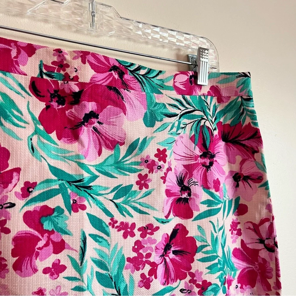 NWT J. Crew Floral Pink and Green Women's Pencil Skirt Resort Summer Beach 12/14 - Picture 4 of 8